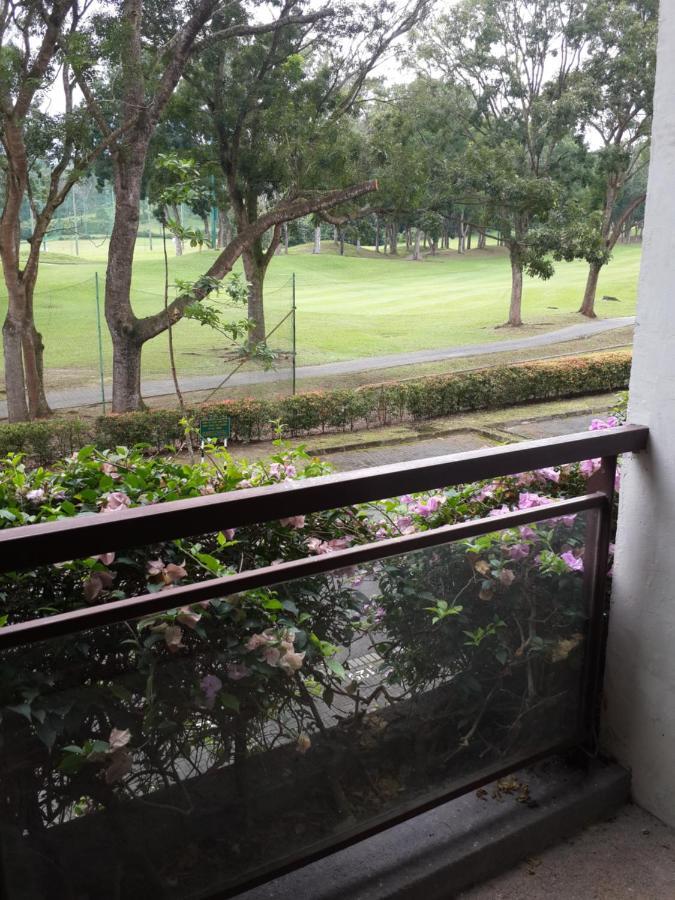 Pulai Spring Resort Kampung Kangkar Pulai Esterno foto