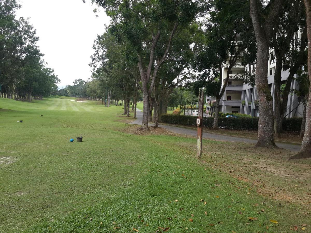 Pulai Spring Resort Kampung Kangkar Pulai Esterno foto
