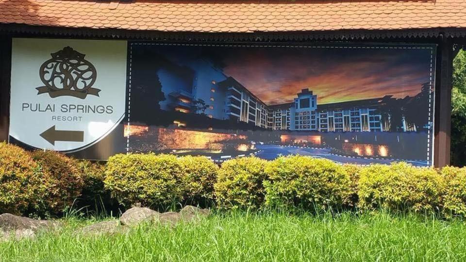 Pulai Spring Resort Kampung Kangkar Pulai Esterno foto