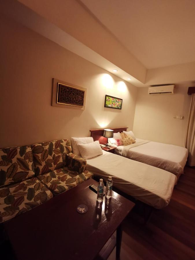 Pulai Spring Resort Kampung Kangkar Pulai Esterno foto